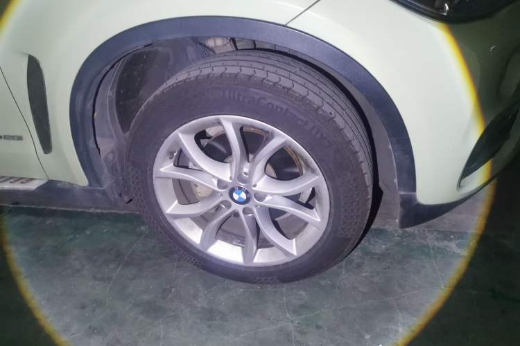 Used BMW X6 2017 xDrive28i Right Front Wheel Hub