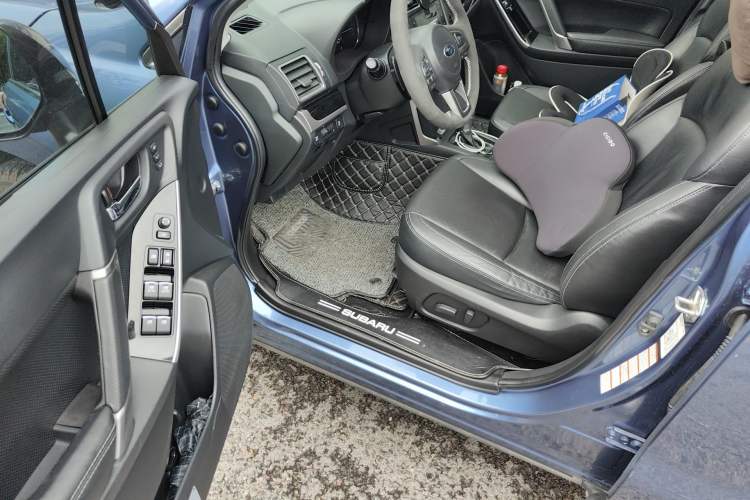 Used Subaru Forester 2016 2.5i Luxury Navigation Edition
