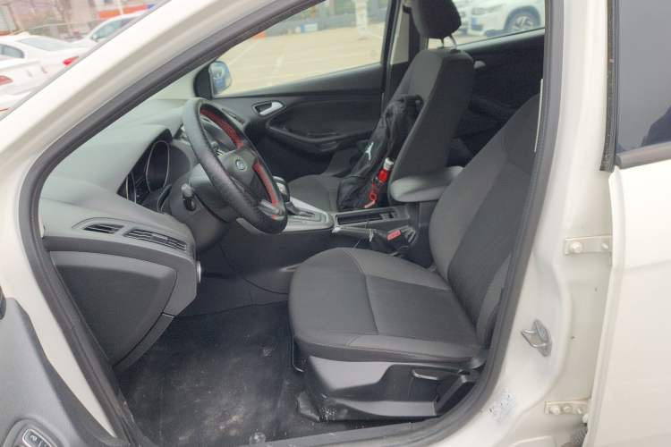 Used Ford Focus 2015 Hatchback 1.6L Automatic Comfort Model
