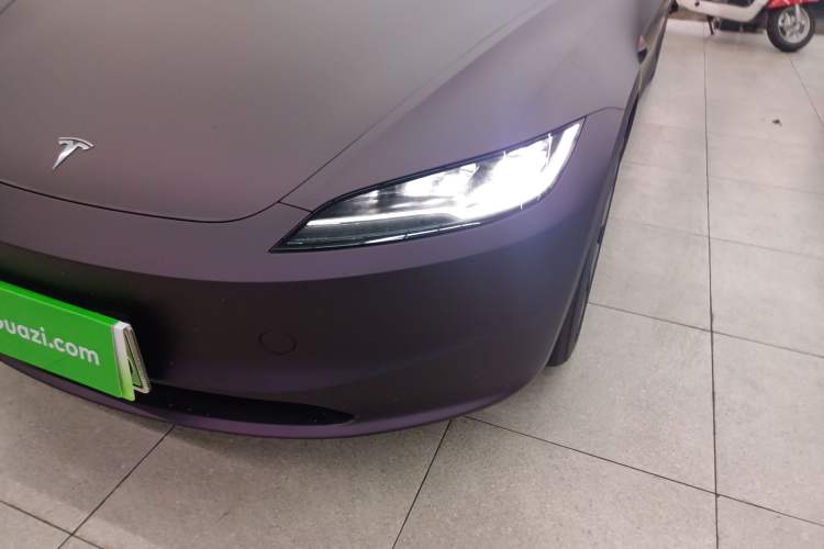 Used Tesla Model 3 2025 Rear-Wheel-Drive Version
