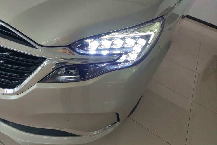 Used Buick GL8 2020 ES Land Cruiser 653T Luxury Edition