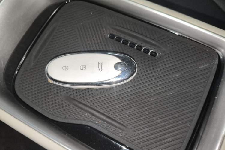 Used Dongfeng NAMMI 01 2024 New Edition 430 Max Smart+ Vehicle Key