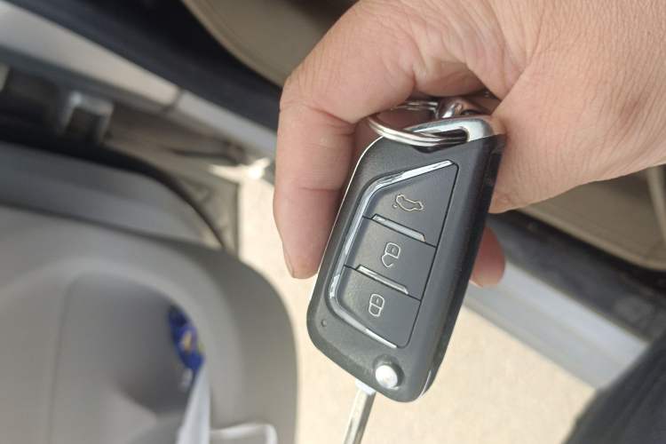 Used Citroen Elysee 2014 1.6L Manual Fashion Edition