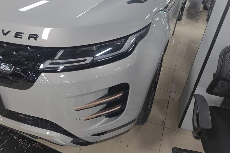 Used Land Rover Range Rover Evoque 2022 Aurora L 249 PS R-Dynamic Collins Antique Bronze Special Edition
