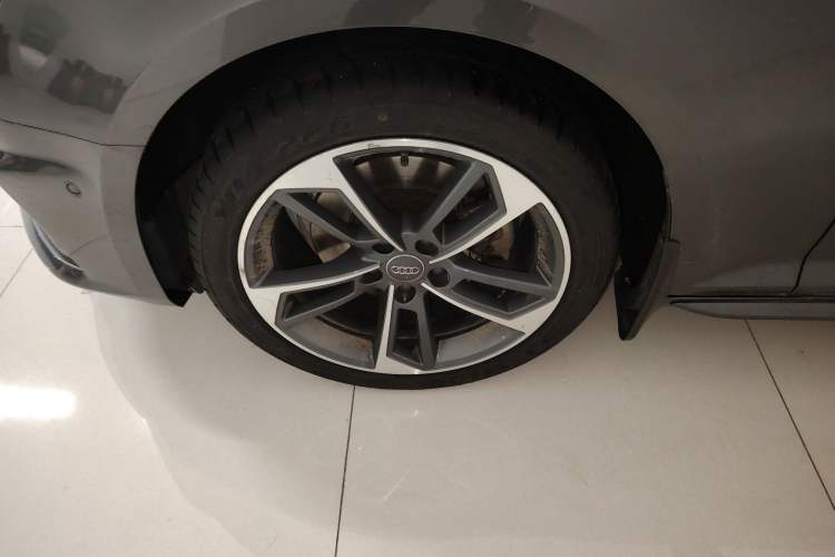 Used Audi A4L 2019 40 TFSI Fashion Edition China VI Emission Standard
