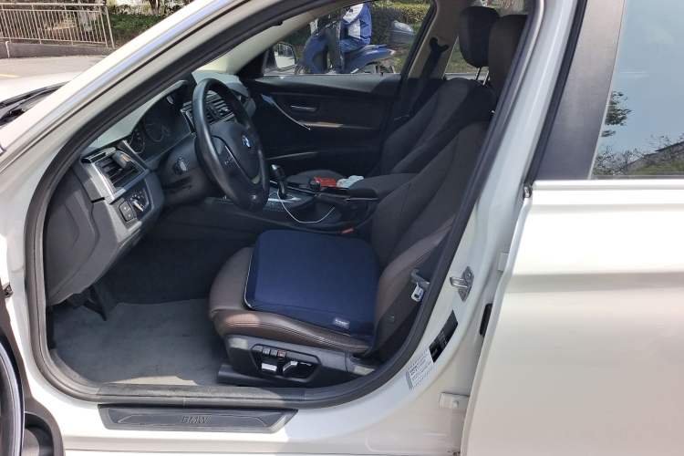 Used BMW 3 Series 2018 320Li Fashion Model
