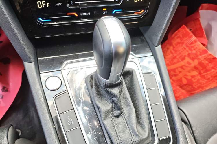 Used Volkswagen Magotan 2020 330TSI DSG Leading Model Gear Lever