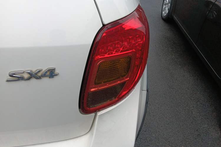 Used Suzuki SX4 2013 1.6L Manual CoolRide Model