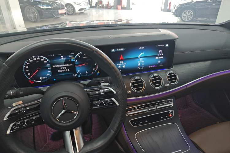 Used Mercedes-Benz E-Class 2023 Restyled E 260 L Sport Edition Gear Lever