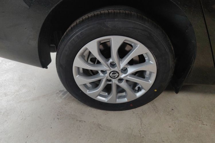 Used Nissan Sylphy 2024 Facelifted Three Classic 1.6XE CVT Comfort Edition Right Rear Wheel Hub