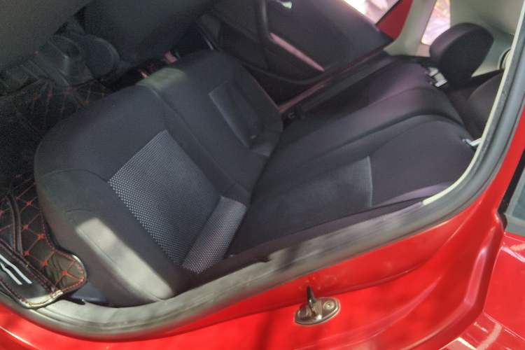 Used Volkswagen Polo 2011 1.4L Manual ZhiShang Edition