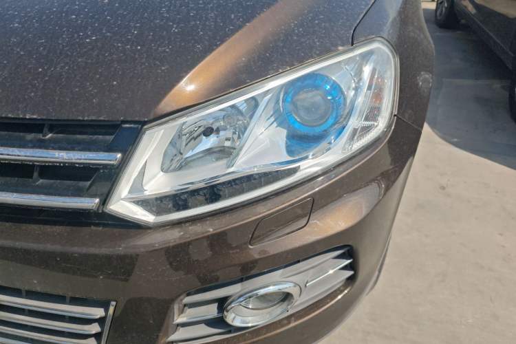 Used Zotye T600 2016 1.5T Manual Luxury Edition Left Front Headlight