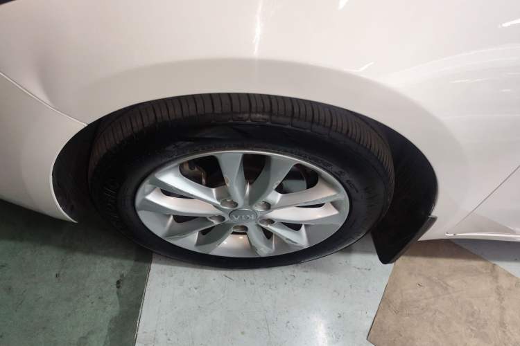 Used Kia K3 2016 1.6L Automatic GLS