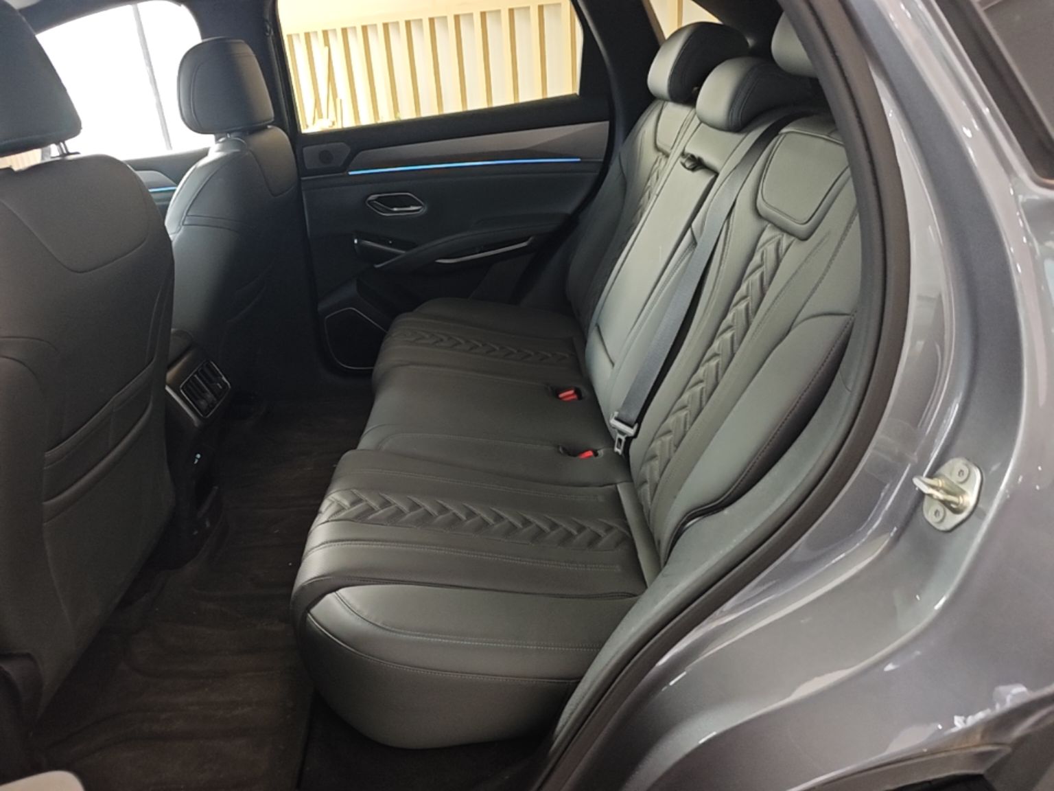 BYD Song L DM-i 2025 Intelligent Driving Version 160 km Beyond-Range Type — снимка 20