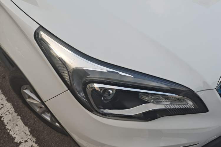 Used Buick Envision 2016 20T Two-Wheel-Drive Elite Model
