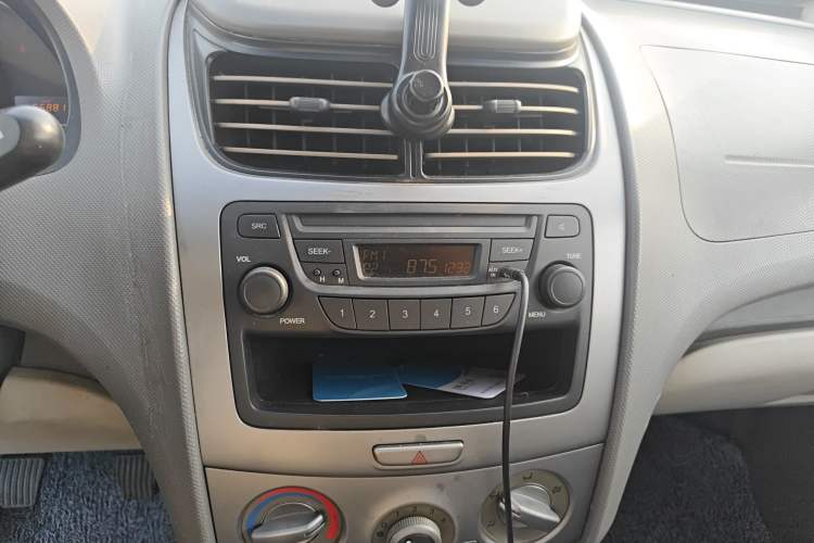 Used Chevrolet Sail 2013 Sedan 1.2L Manual Fashionable Happiness Edition Audio And AC Panel