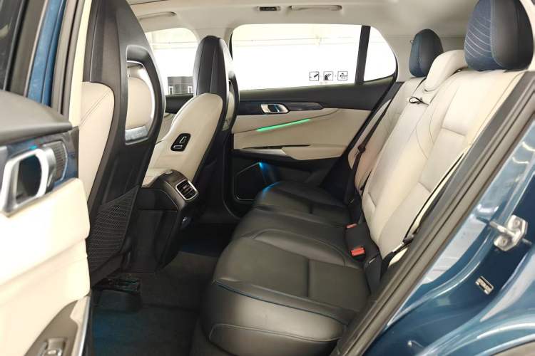 Used Lynk & Co 01 2019 2.0T Two-Wheel Drive Zhaopu Version China VI Standard
