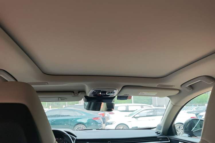 Used Lynk & Co 05 2020 2.0TD Two-Wheel Drive Shine Halo