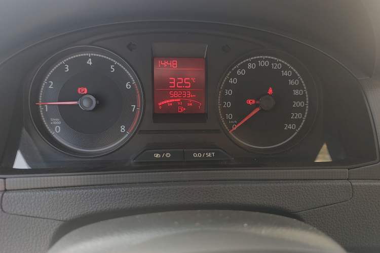 Used Volkswagen Santana 2021 1.5L Manual Fashion Edition Odometer Close Up