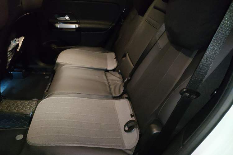 Used Mercedes-Benz GLB 2023 GLB 200 Fashion Model