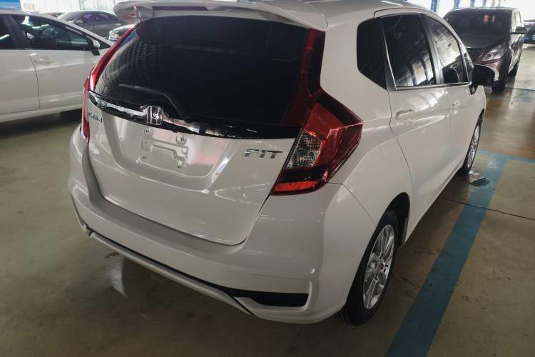 Used Honda Fit 2018 1.5L CVT Comfort Sunroof Version