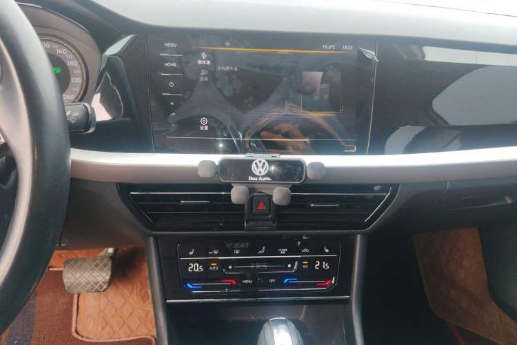 Used Volkswagen Lavida 2021 280TSI DSG Luxury Edition Audio And AC Panel