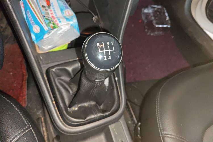 Used Volkswagen Santana 2013 1.6L Manual Comfort Edition
