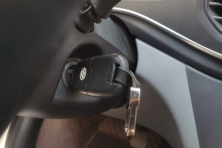 Used SAIC MAXUS Xintu V80 