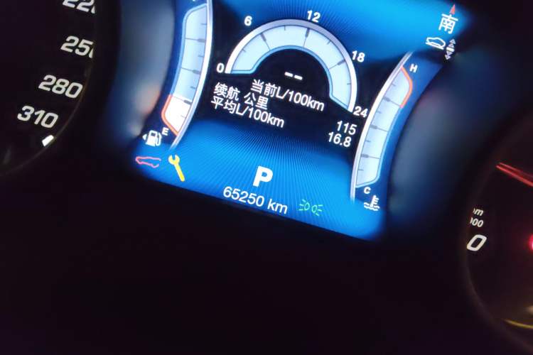 Used Maserati Levante 2016 3.0T Standard Edition Odometer Close Up