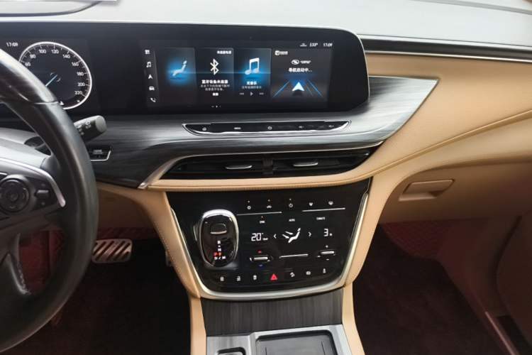 Used Buick GL8 2020 ES Land Cruiser 653T Luxury Edition
