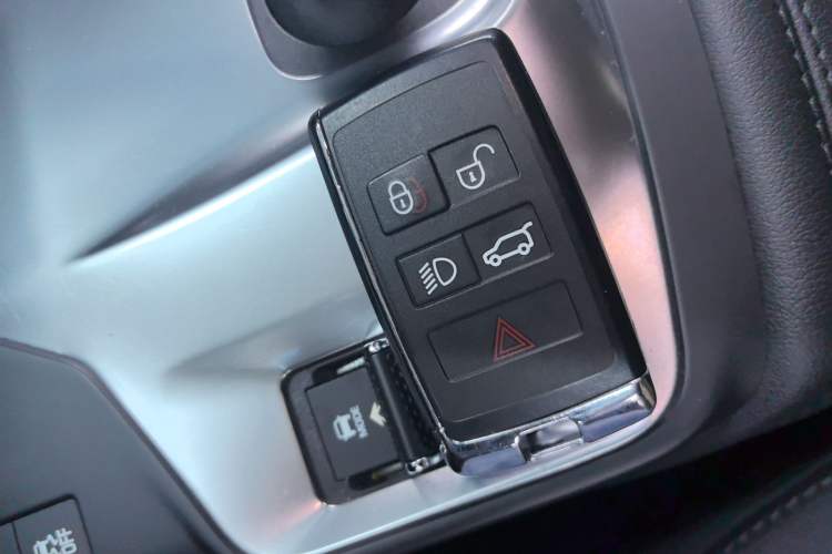 Used Jaguar E-PACE 2018 P200 S China VI Vehicle Key