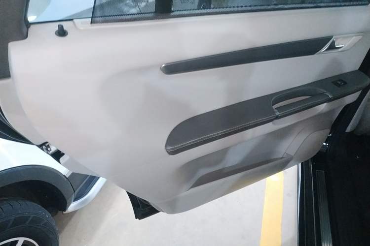 Used Mercedes-Benz R-Class 2014 R 320 4MATIC Business Model