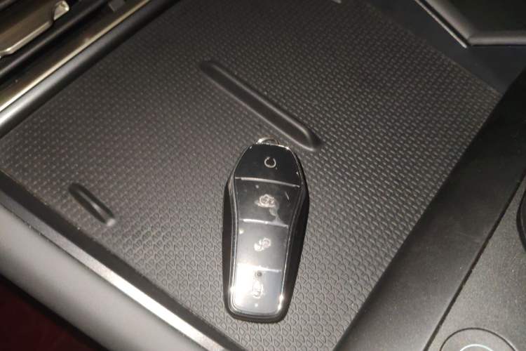Used BYD Qin L 2024 DM-i 80KM Beyond Model Vehicle Key