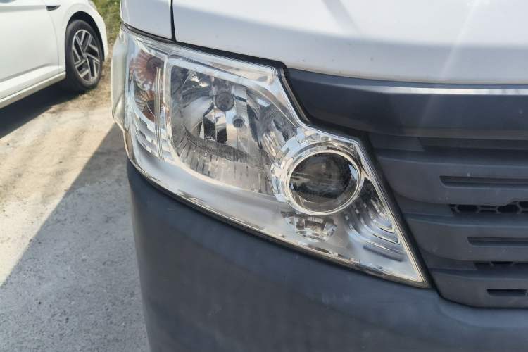Used CHANGAN KAICHENG Star 3 2015 1.0L Value Edition Non-Air-Conditioned C10 Right Front Headlight