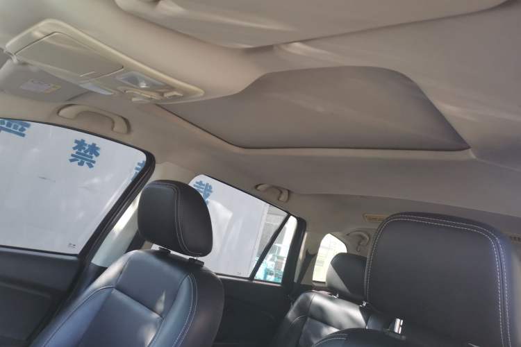 Used SWM X7 2016 1.8L Manual Luxury Edition 7 Seats
