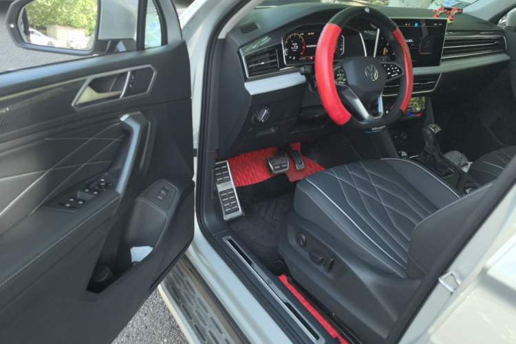 Used Volkswagen Tiguan L 2023 Restyled 330TSI Automatic Two-Wheel Drive R-Line Enhanced Comfort Version