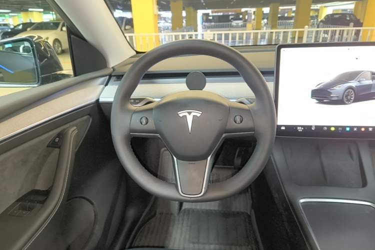 Used Tesla Model Y 2024 Long-Range All-Wheel-Drive Version