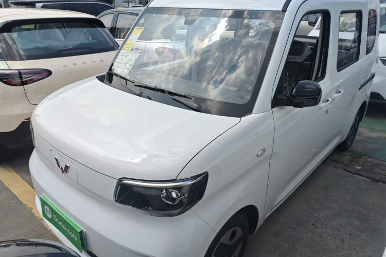 Used Wuling Zhiguang New Energy 2025 Comfort Model