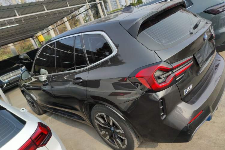 Used BMW iX3 2022 Leading Model
