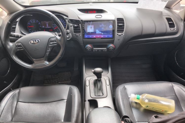 Used Kia K3 2013 1.6L Automatic Premium Center Console