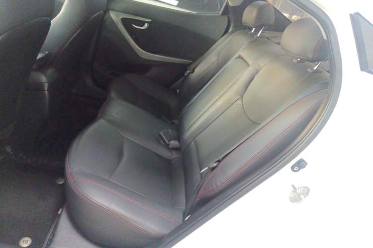 Used Hyundai Elantra (5th Generation / Langdong) 2016 1.6L Automatic Prestige Model
