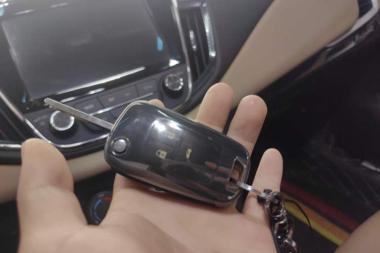 Used Chevrolet Monza 2020 320 Automatic Enjoyment Edition
