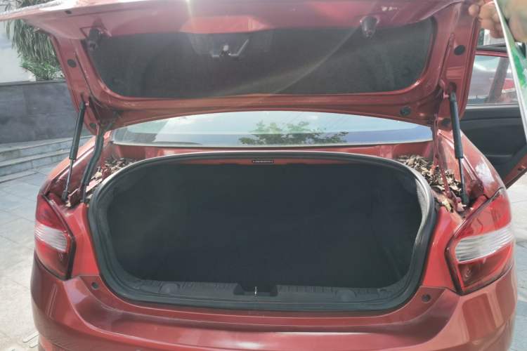 Used Cowin C3 2015 1.5L Manual Gold Diamond Edition Trunk