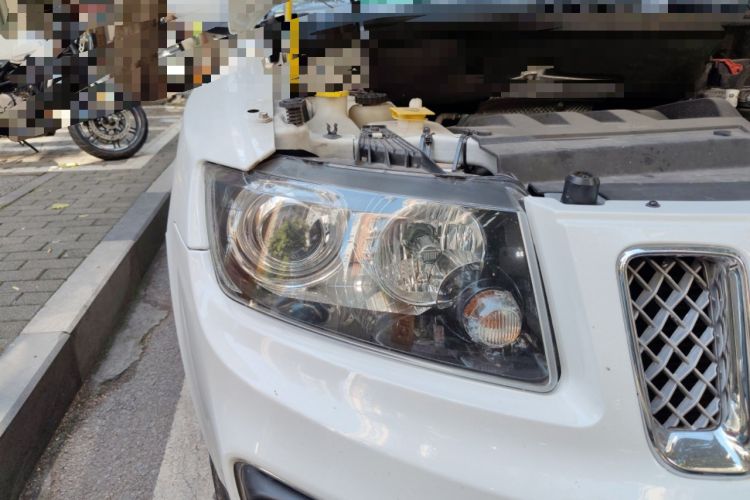 Used Jeep Compass 2014 2.4L four-wheel drive luxury version
