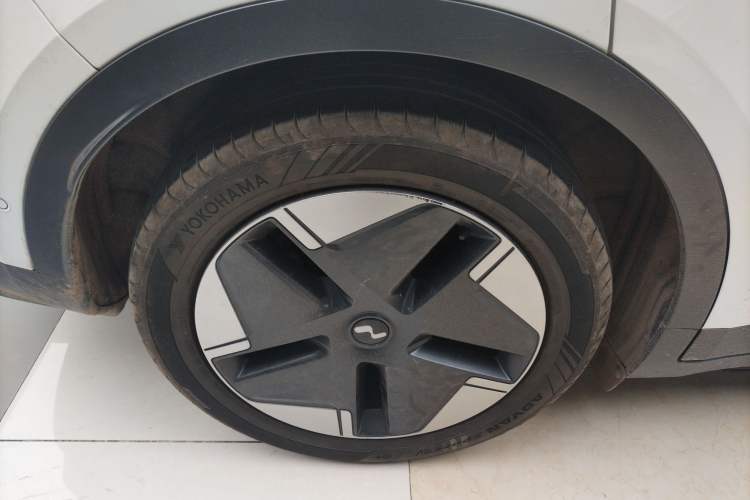 Used ONVO L60 2024 60 kWh Rear-Drive Version
