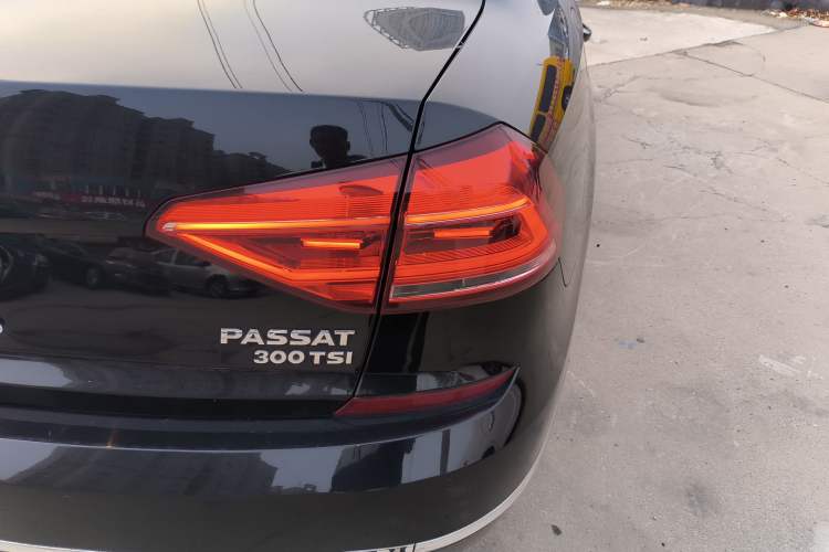 Used Volkswagen Passat 2017 1.8TSI DSG Government Procurement Version (CEA Engine)
