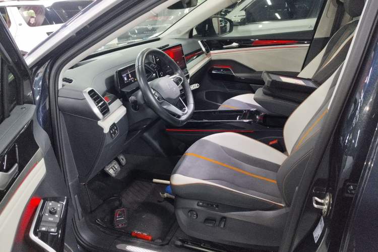 Used Volkswagen ID.6 CROZZ 2022 Long-Range PRO Edition