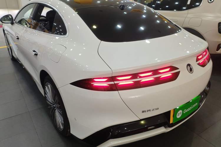 Used Denza Z9 2024 1100 km All-Wheel-Drive Ultra Version