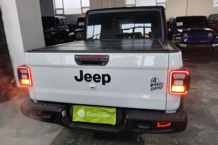 Used Jeep Gladiator 2022 3.6L Pioneer Edition
