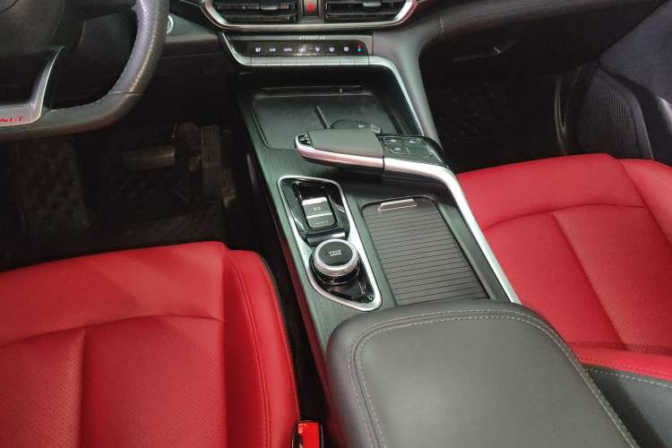 Used Changan UNI-T 2020 1.5T Prestige Version
